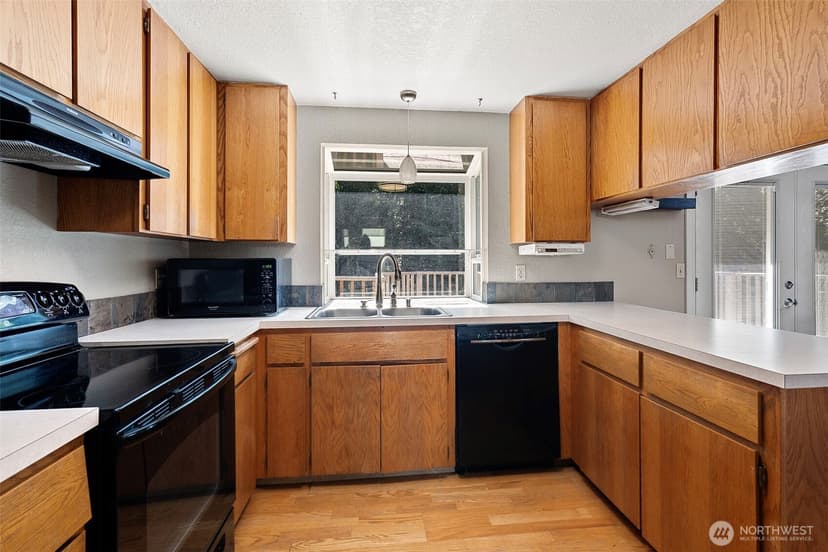 Property photo for 5609 41st Avenue E, Tacoma photo 10