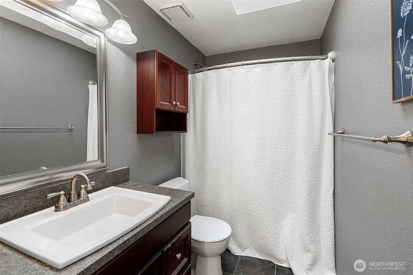 Property photo for 5609 41st Avenue E, Tacoma photo 11