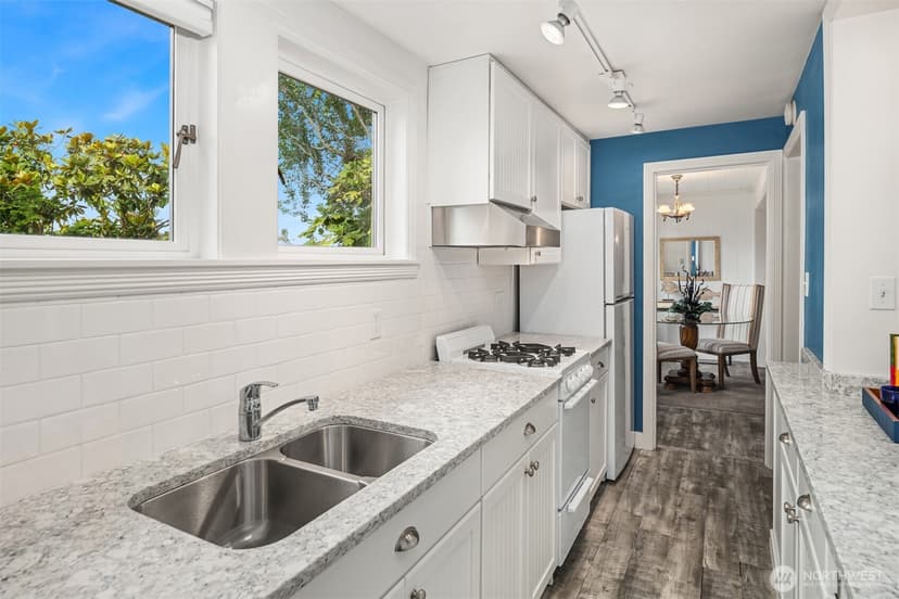 Property photo for 708 W Prospect Street, Seattle photo 32