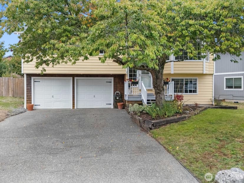 Property photo for 414 97th Avenue SE, Lake Stevens photo 3