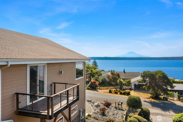 Property photo for 25931 75th Avenue SW, Vashon photo 3