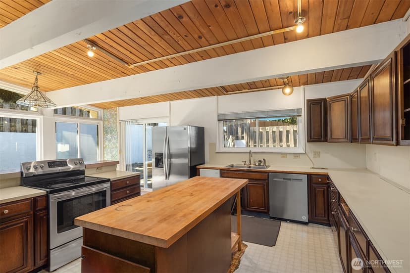 Property photo for 6024 Park Way, Lynnwood photo 12
