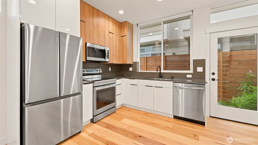 Property photo for 8815 Interlake Avenue N #C, Seattle photo 8