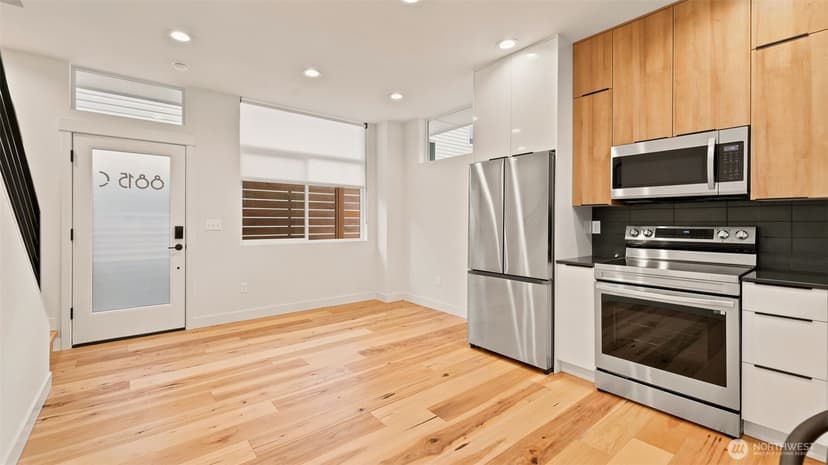 Property photo for 8815 Interlake Avenue N #C, Seattle photo 10