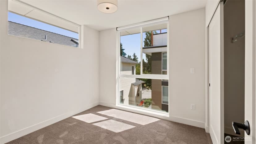 Property photo for 8815 Interlake Avenue N #C, Seattle photo 17