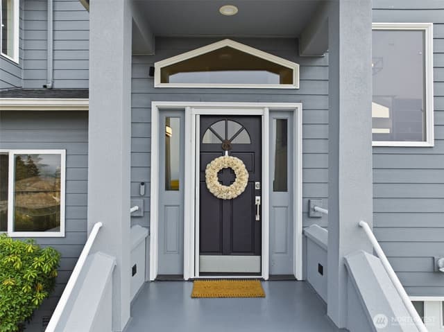 Property photo for 921 SW 296th Street, Federal Way photo 5