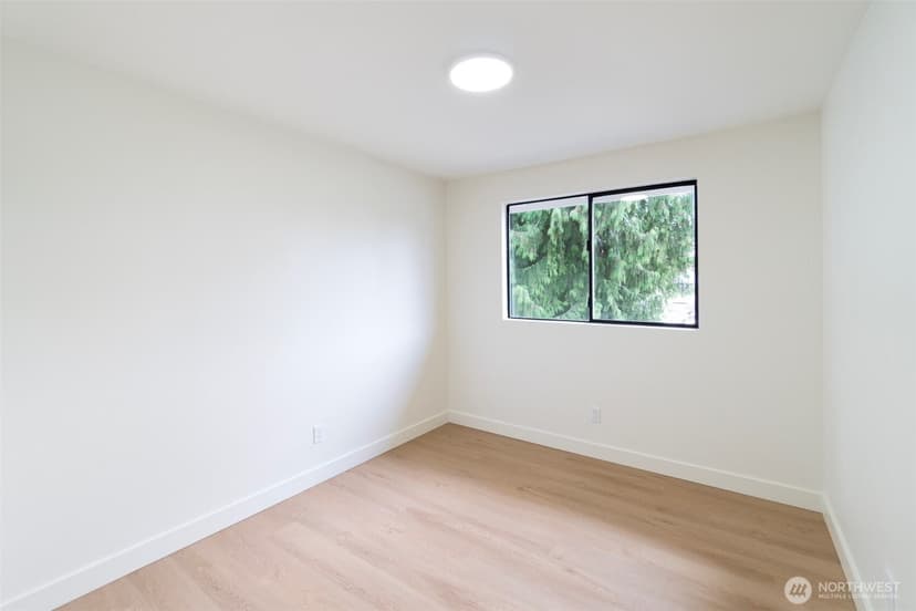 Property photo for 9420 7th Avenue SW, Seattle photo 16