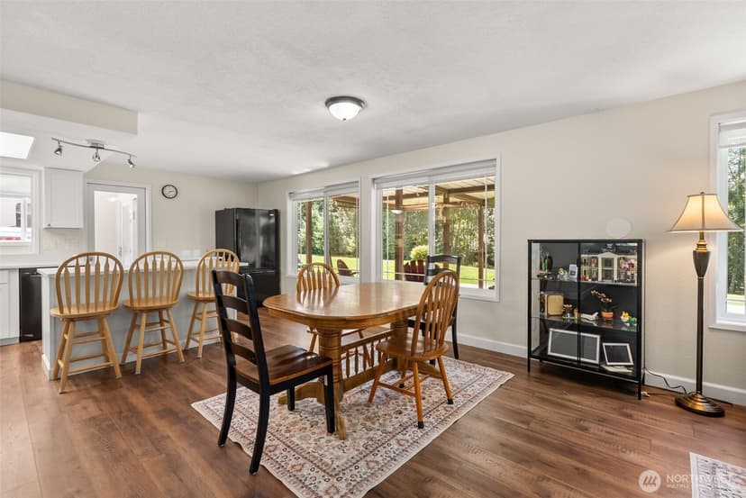 Property photo for 10544 Sidney Road SW, Port Orchard photo 9