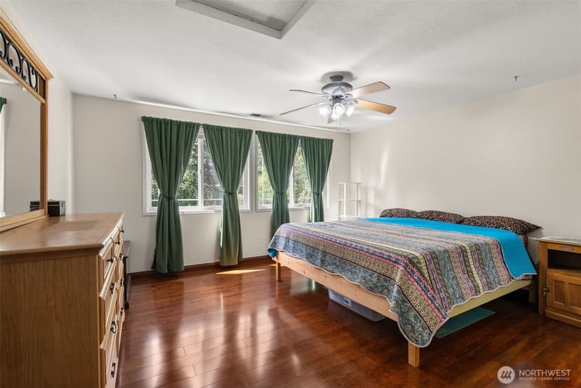 Property photo for 10544 Sidney Road SW, Port Orchard photo 16