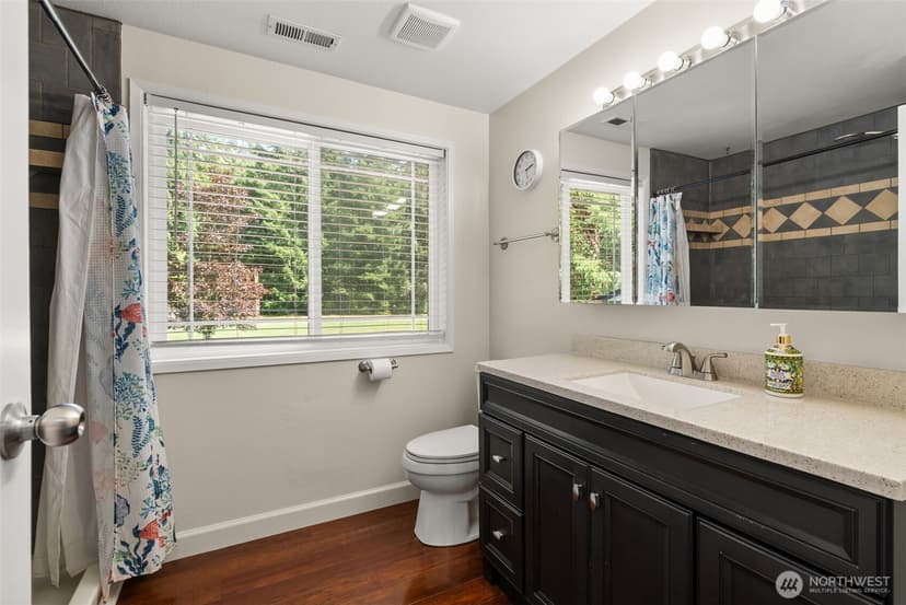 Property photo for 10544 Sidney Road SW, Port Orchard photo 17