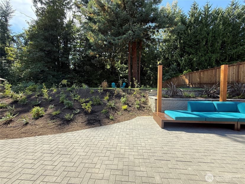 Property photo for 12631 94th Avenue NE, Kirkland photo 26