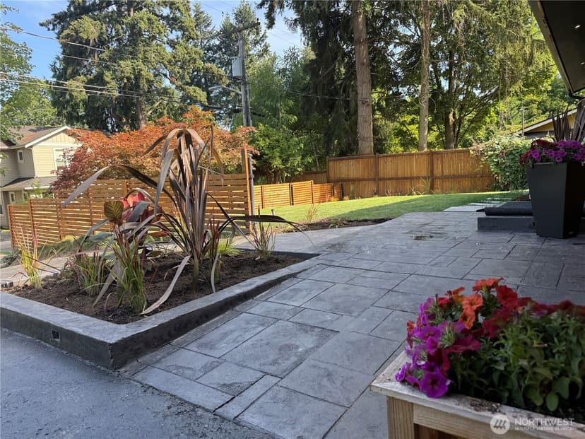 Property photo for 12631 94th Avenue NE, Kirkland photo 24