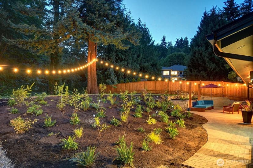 Property photo for 12631 94th Avenue NE, Kirkland photo 34