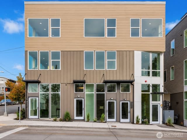 Property photo for 800 23RD Avenue S #C, Seattle