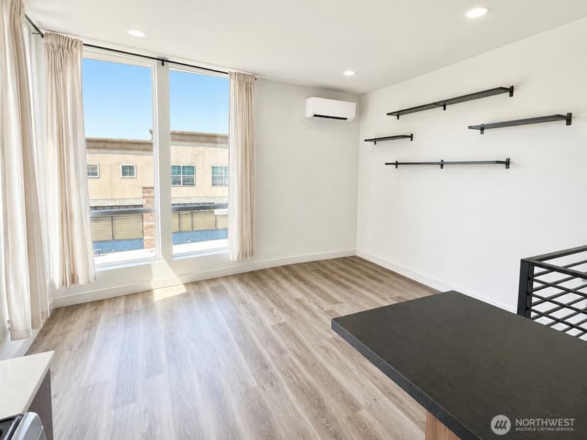 Property photo for 800 23RD Avenue S #C, Seattle photo 6