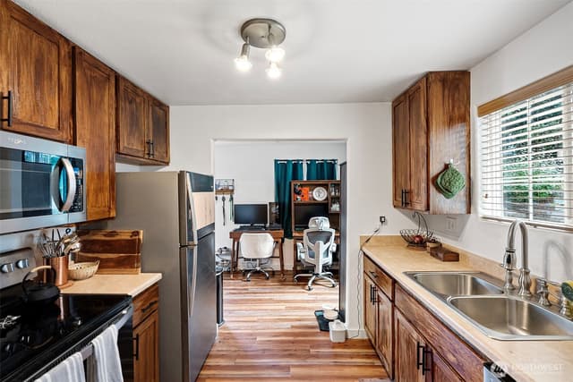 Property photo for 1529 N Montgomery Avenue, Bremerton photo 5