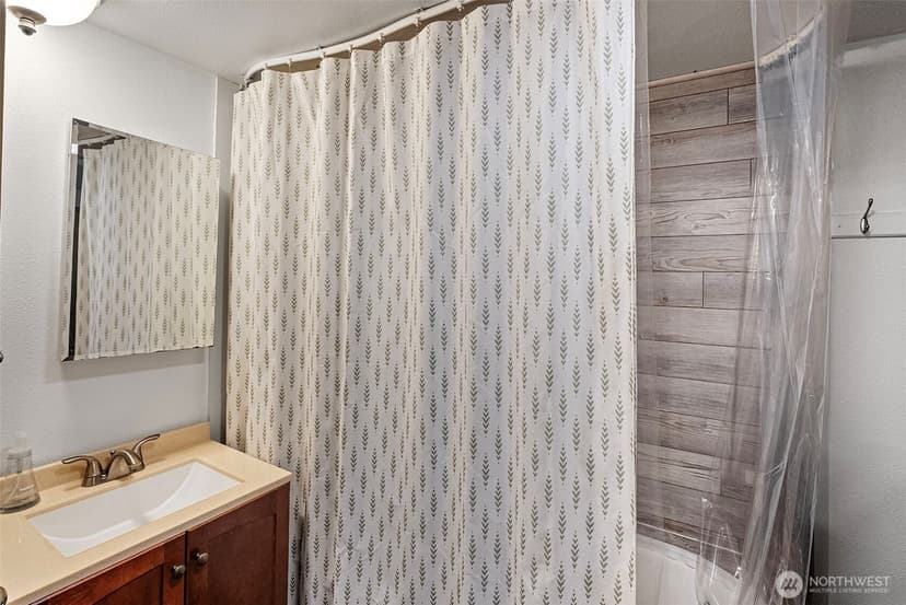 Property photo for 1529 N Montgomery Avenue, Bremerton photo 7