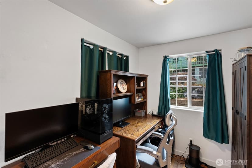 Property photo for 1529 N Montgomery Avenue, Bremerton photo 4