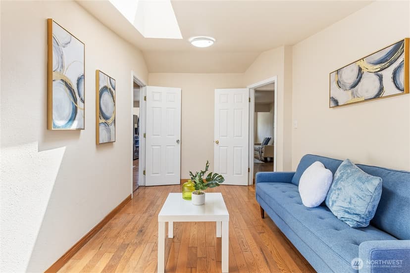 Property photo for 8528 S 121st Street, Seattle photo 27