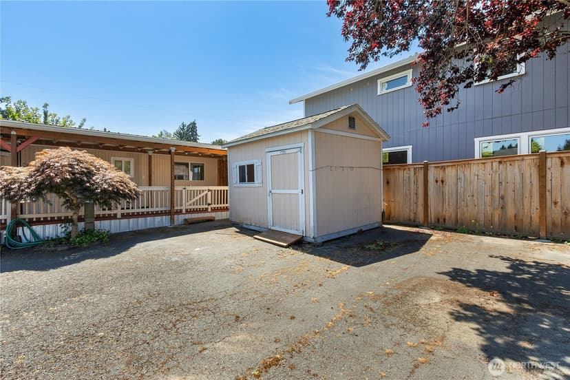 Property photo for 8528 S 121st Street, Seattle photo 36