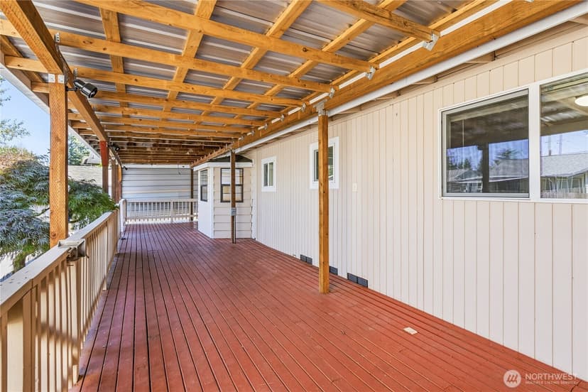 Property photo for 8528 S 121st Street, Seattle photo 31