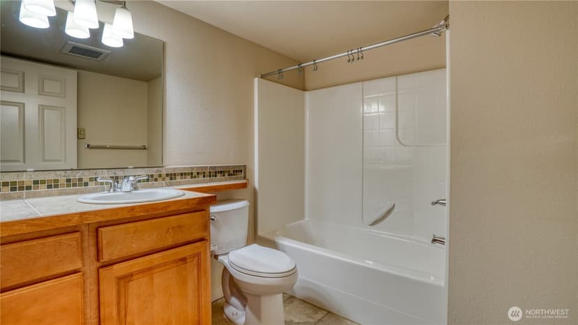Property photo for 13405 97th Avenue E #207, Puyallup photo 24