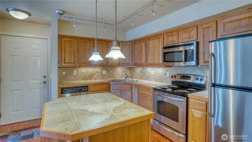 Property photo for 13405 97th Avenue E #207, Puyallup photo 12