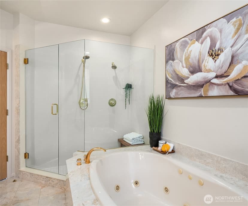 Property photo for 936 170th Place SE, Bellevue photo 29
