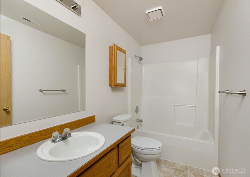 Property photo for 2343 Steamboat Loop E, Port Orchard photo 25