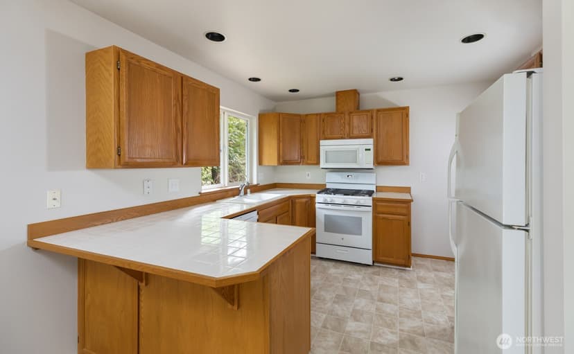 Property photo for 2343 Steamboat Loop E, Port Orchard photo 14