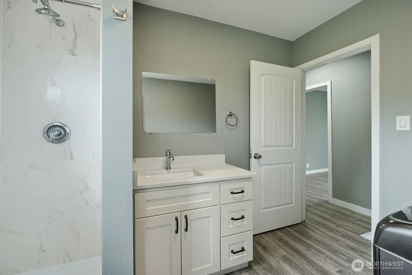 Property photo for 98178 5330 S Creston Street, Seattle photo 12