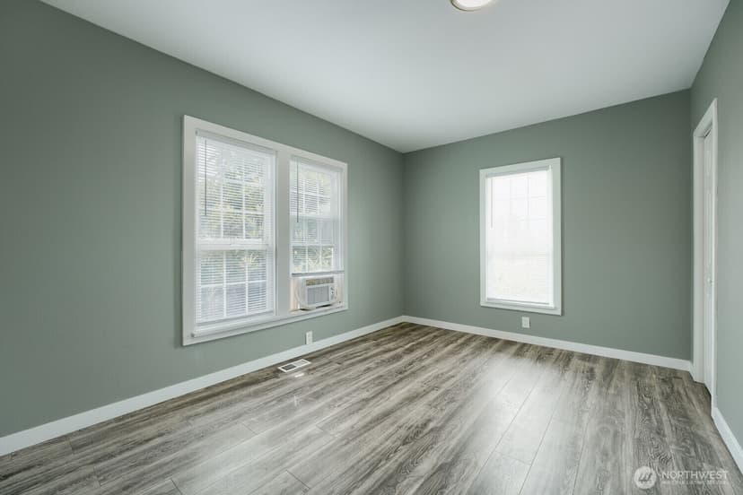 Property photo for 98178 5330 S Creston Street, Seattle photo 8