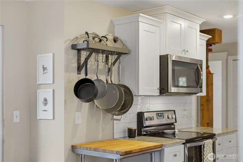 Property photo for 22818 SE 288th Street, Maple Valley photo 13
