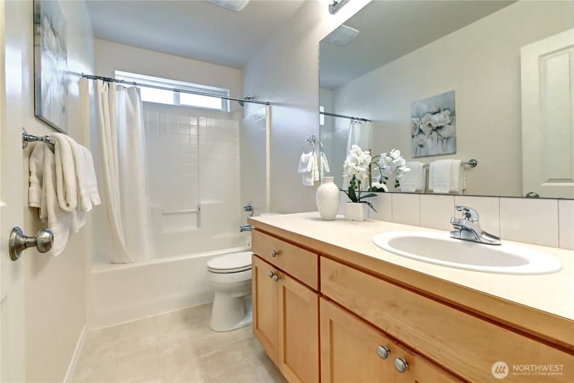 Property photo for 19003 NE 68th Street, Redmond photo 31