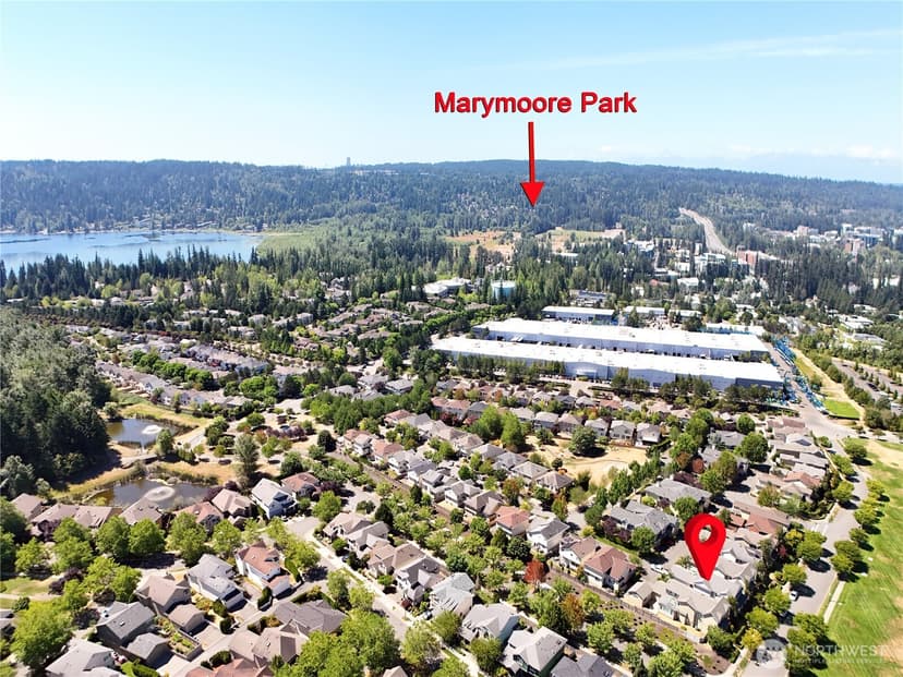 Property photo for 19003 NE 68th Street, Redmond photo 4