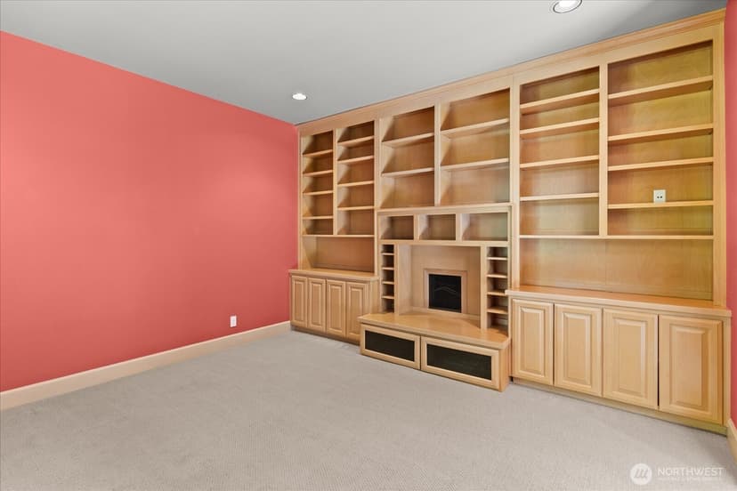 Property photo for 14228 236th Avenue NE, Woodinville photo 11