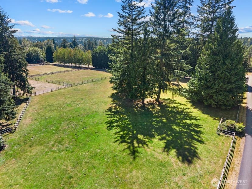 Property photo for 14228 236th Avenue NE, Woodinville photo 28