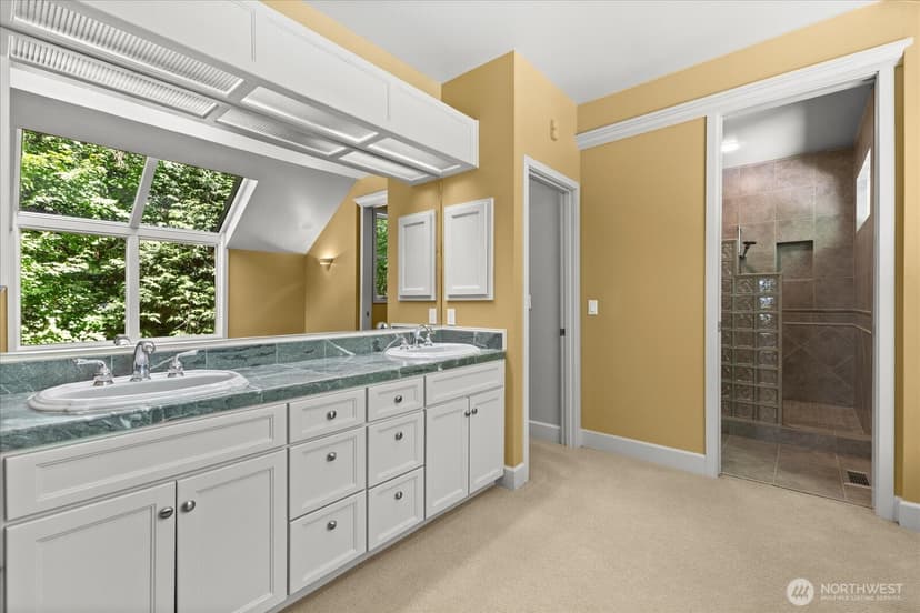 Property photo for 14228 236th Avenue NE, Woodinville photo 15