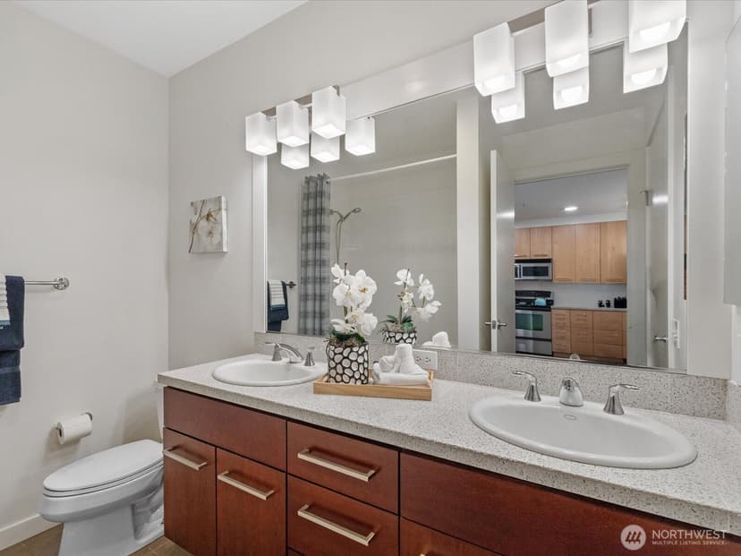 Property photo for 655 W Crockett Street #A202, Seattle photo 16