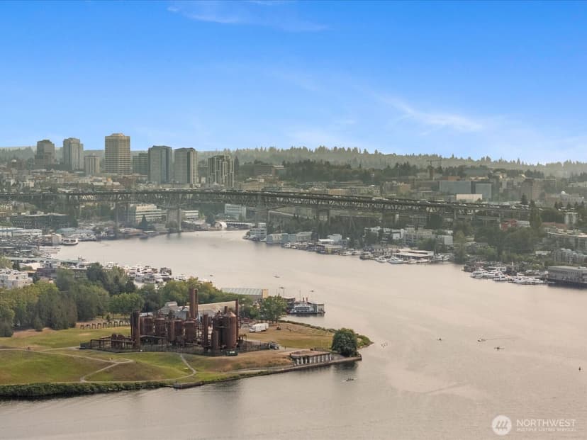 Property photo for 655 W Crockett Street #A202, Seattle photo 37