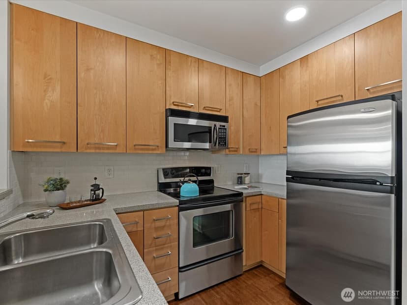 Property photo for 655 W Crockett Street #A202, Seattle photo 13