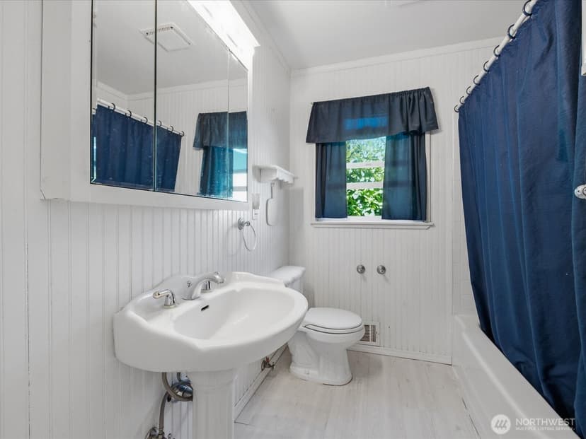 Property photo for 6202 83rd Street SW, Lakewood photo 27