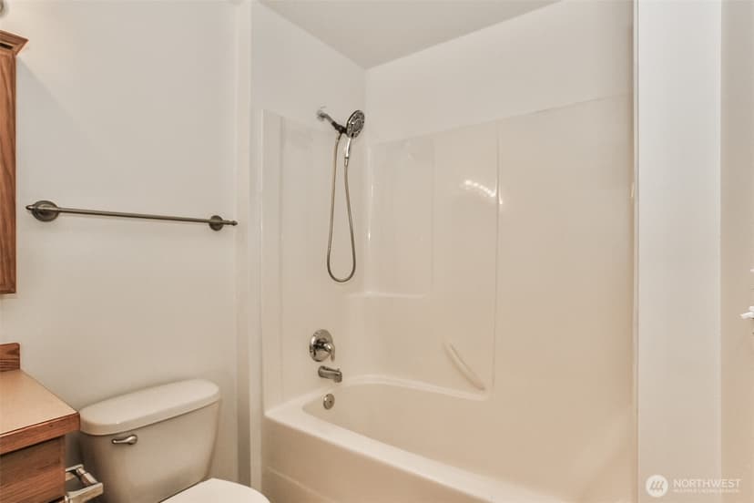 Property photo for 3311 New Hope Circle, Bremerton photo 15