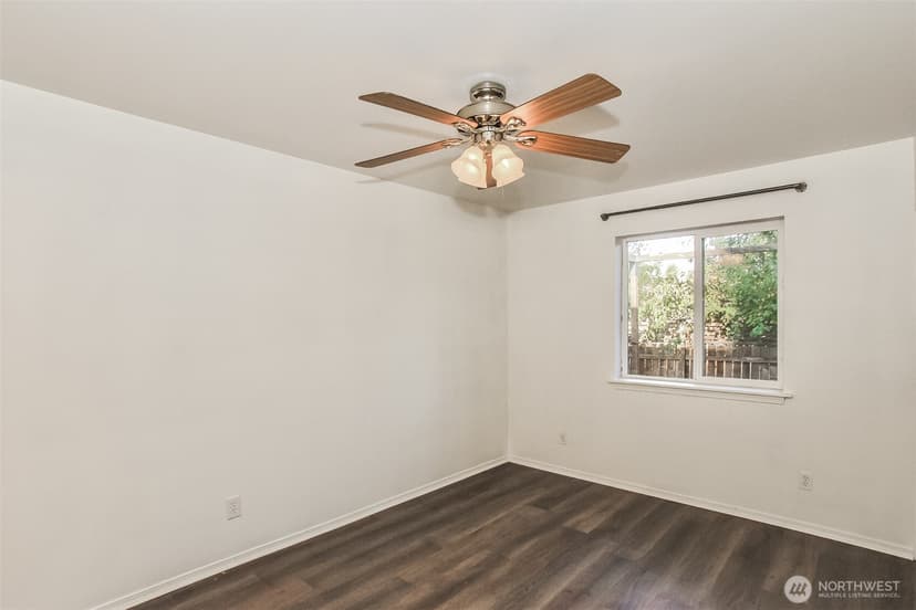 Property photo for 3311 New Hope Circle, Bremerton photo 7