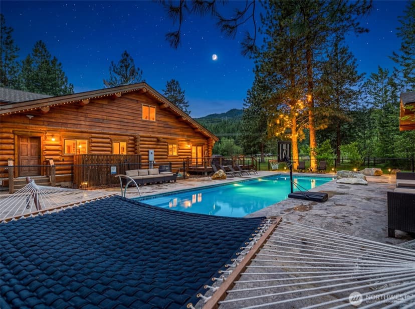 Property photo for 18135 River Road, Leavenworth photo 2