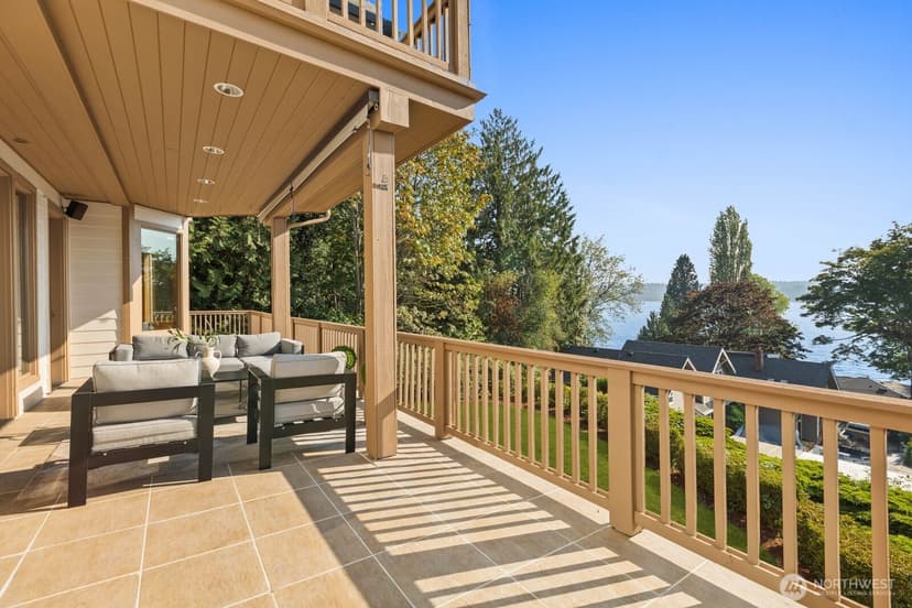 Property photo for 12510 Holmes Point Drive NE, Kirkland photo 36