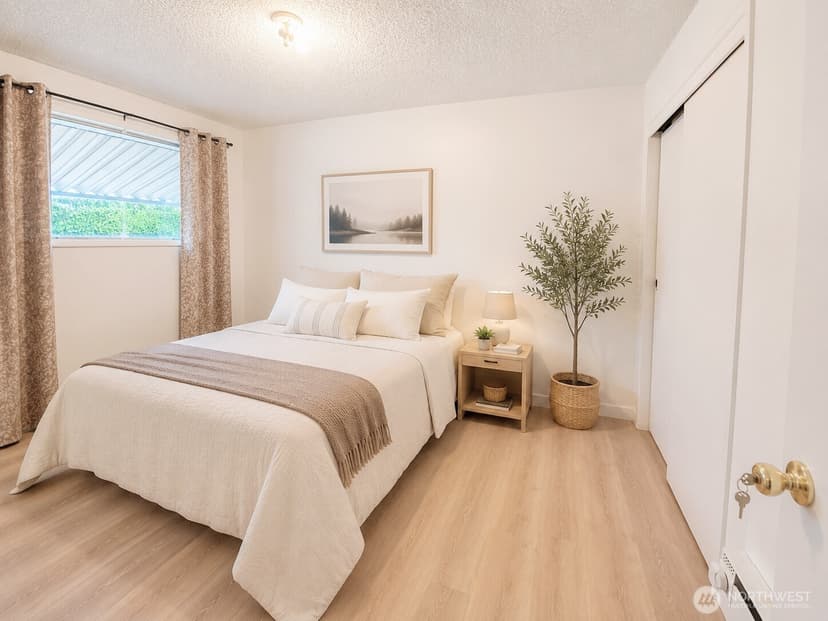 Property photo for 10246 Renton Avenue S, Seattle photo 7