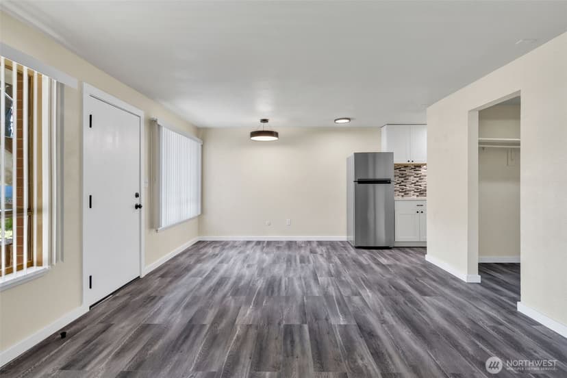 Property photo for 748 S Cloverdale Street #Unit 6, Seattle photo 15