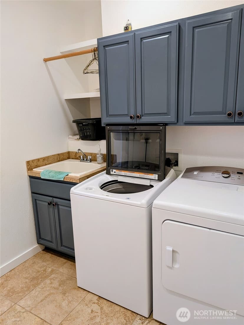 Property photo for 268 Sunrise Avenue SE, Ocean Shores photo 33