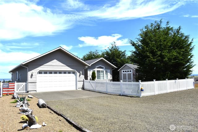 Property photo for 268 Sunrise Avenue SE, Ocean Shores photo 2